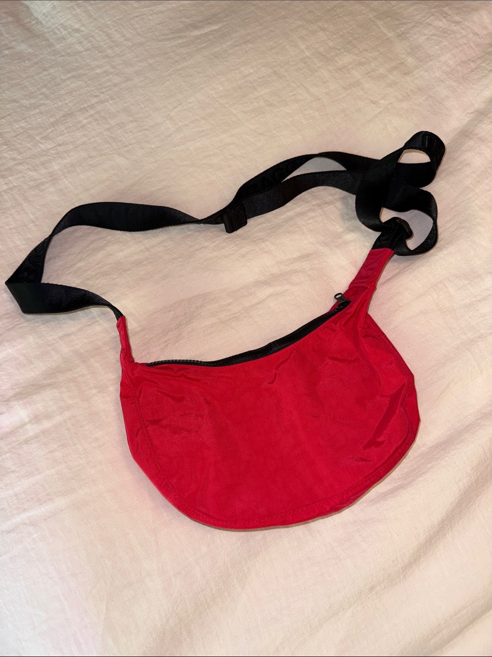 BAGGU - Small Crescent Bag